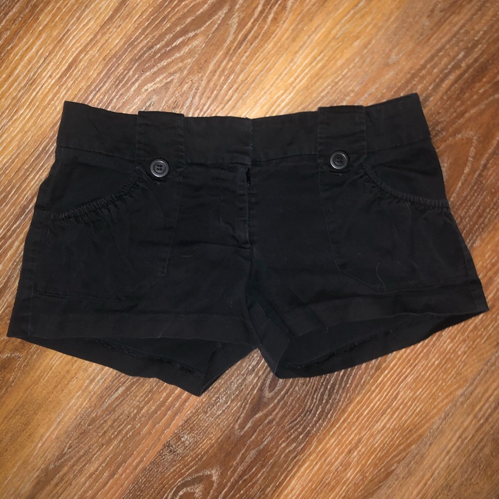 Necessary Objects Black Cargo Shorts size M